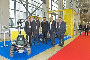 Охранный робот на выставке «MIPS 2014»