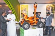Охранные роботы на выставке в Дубае UAE